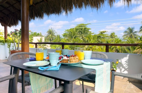 Puerto Morelos Apartment | Beautiful 1 bd, Tree Top breeze and vistas, in town, only 5 min to the beach