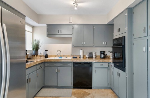 Alhambra Condo | Beautiful 2 Bedroom Condo Designed for Comfort