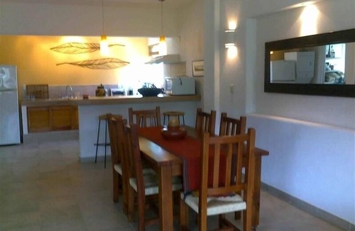 Zihuatanejo Condo | Beautiful 3 Bedroom Condo w Swimming Pool- 1 Block from Fabulous La Ropa Beach