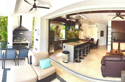 Marina Vallarta Villa | BEAUTIFUL 8 BRM VILLA IN MARINA VALLARTA . Steps from beach+marina+golf