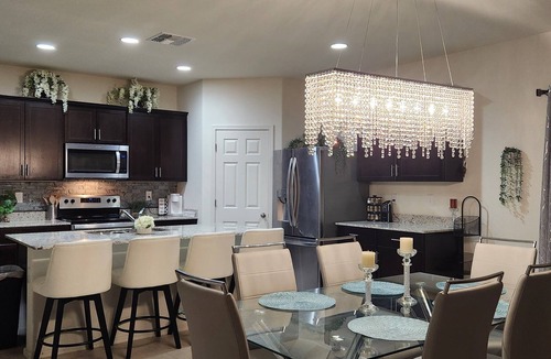Maricopa House | Beautiful and Comfy 4-bedroom house with AC in Maricopa