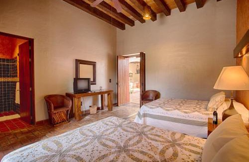 Mascota Villa | Beautiful and spacious house in Mascota, 16 peopl
