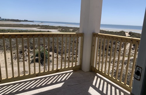 The Shores Condo | beautiful condo on the bay with beach access and a beautiful pool