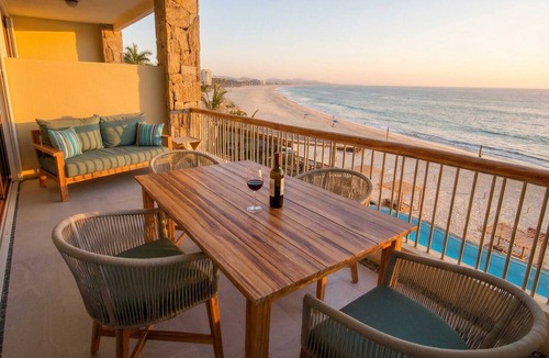 Zona Hotelera Condo | Beautiful Condo at Costa Azul Beach Oceanfront 121