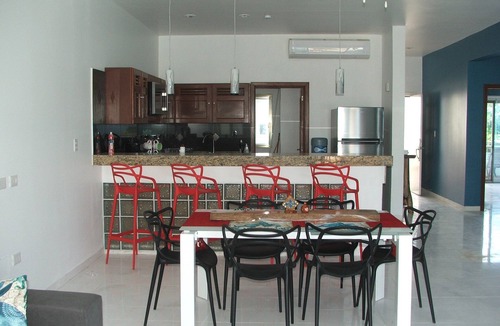 Puerto Morelos Condo | Beautiful condo on the beach with pool