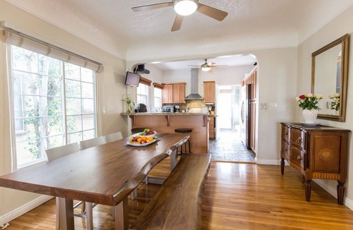 Beverly Grove Apartment | Beautiful Duplex In West Hollywood!
