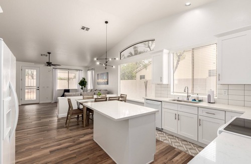 Chandler House | Beautiful Home in Gated Community