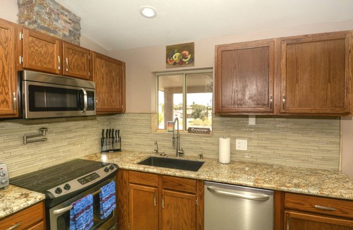 Lake Havasu City House | Beautiful home with 2 masters!