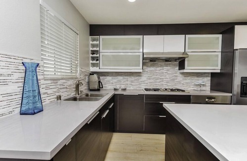 Westside Costa Mesa House | Beautiful home with direct access garage - Beach close