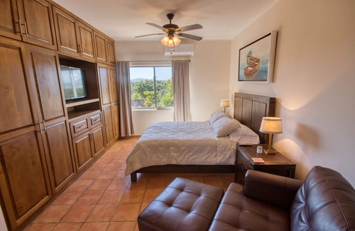 San Jose del Cabo House | Beautiful house with great location. 1 block from Marina and Beach.