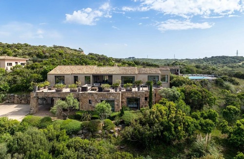 Bonifacio House | Beautiful house 8 people facing the Gulf of Sant'Amanza with swimming pool