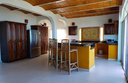 Miramar House | Beautiful sea view home
