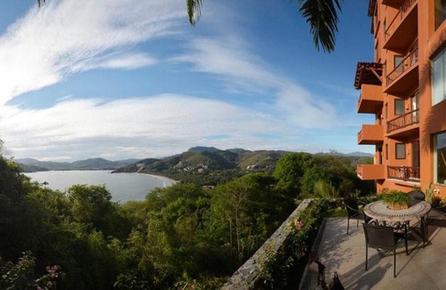Playa Las Gatas House | Beautiful Studio Overlooking Playa La Ropa