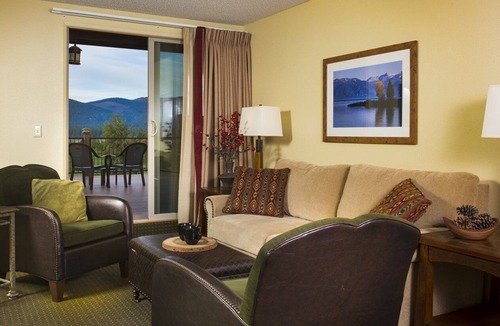 Blanchard Apartment | Beautiful studio unit at resort, sleeps 4