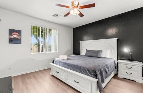 Palm Valley House | Beautiful Vacation Home Near Goodyear Attractions