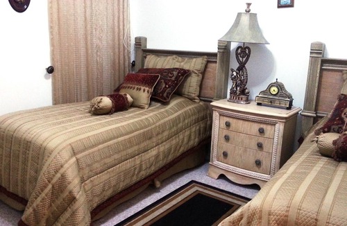 Pharr Condo | Beautifully Furnished Condo with Pool In Gated Community, 1 Floor. Mcallen