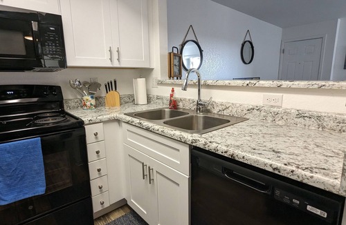 North Mountain Condo | Beautifully furnished two bedroom condo with New interior & Fun Amenities