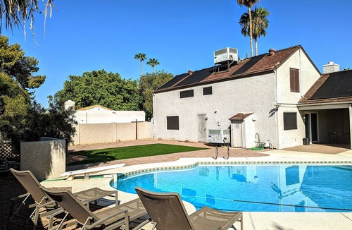 Lake Biltmore Village House | Bedroom W/a Private Pool for Staycation/Gathering