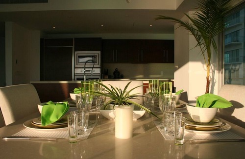 Isla Iguana Apartment | Best ICON Deal Best View Closest to the Beach