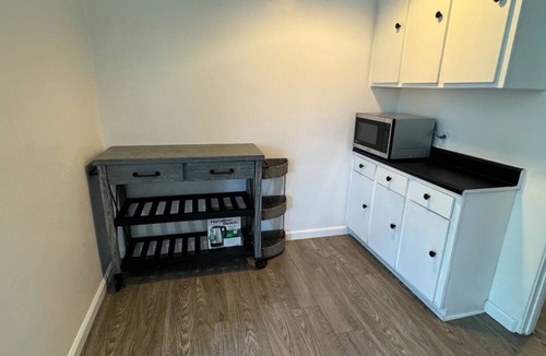 Pico - Robertson Apartment | Best, top, beautiful LA view 2-bedroom place with WiFi, AC in nice Los Angeles
