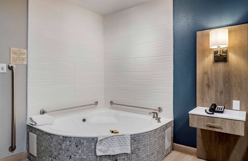 Edinburg Hotel | Best Western Plus Edinburg Inn & Suites