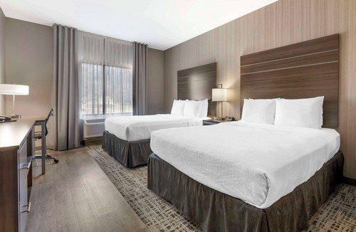 La Crescent Hotel | Best Western Plus LaCrescent/LaCrosse