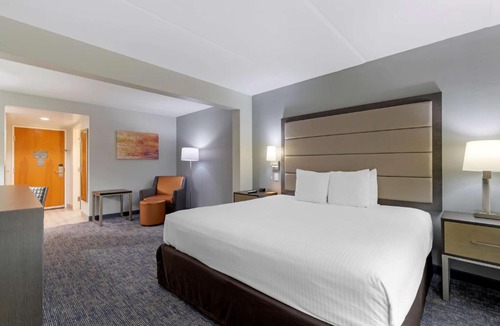 McAllen Hotel | Best Western Plus McAllen Airport Hotel
