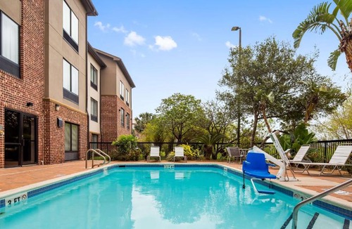 Weslaco Hotel | Best Western Town Center Inn