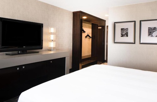 Pico - Robertson Hotel | Beverly Hills Marriott