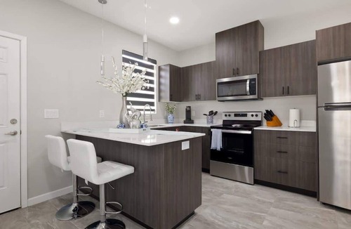 Pharr Apartment | Blue Bliss: Where Tranquility Resides