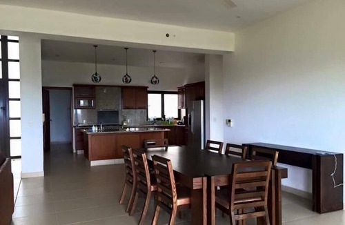 Santa Cruz Villa | Blvd Limoncito Hills #1