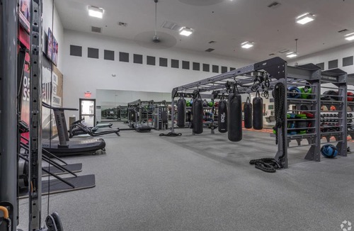 Glendale Sports and Entertainment District Apartment | Boulevard Stays 1BR by the Stadium Pool Parking Gym 11