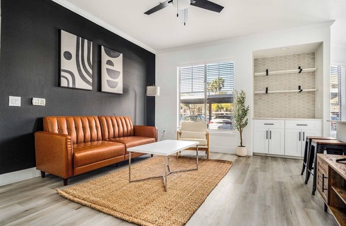 Glendale Sports and Entertainment District Apartment | Boulevard Stays 2BR by Stadium Pool, Parking, Gym 06