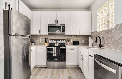 Glendale Sports and Entertainment District Apartment | Boulevard Stays - Glendale Stadium