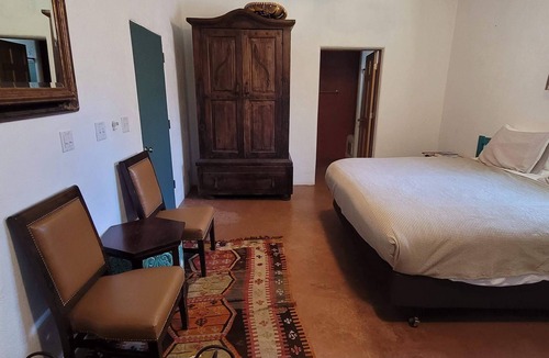 Oracle Hotel | Boutique Hillside Hotel with Breathtaking Vistas. BBQ, Hiking Trail & Dark Skies