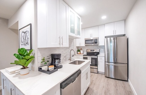 South Scottsdale Condo | BRAND NEW FULL LUXURY REMODEL - Old Town Scottsdale! 2BR/2BA En-suite, Htd Pool!