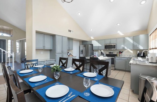 Dobson Woods House | BRAND NEW Spacious 5BR with Heated Pool & Hot Tub & Mini Putt
