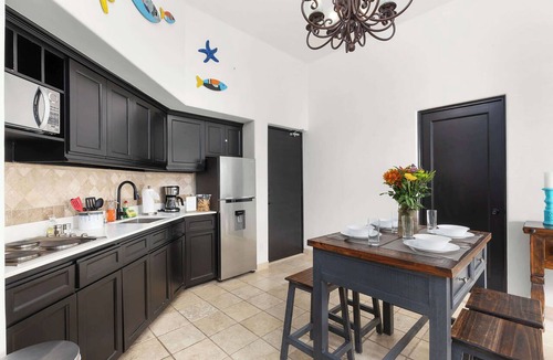 Cabo Bello Apartment | Breathtaking 2BR Condo w/Ocean Views & Jacuzzi