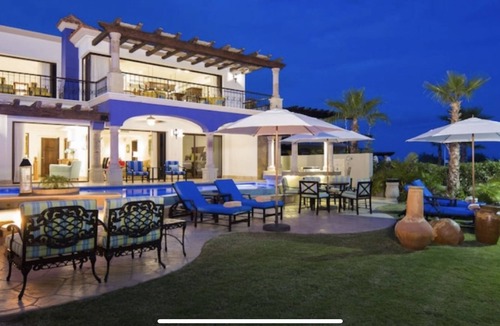 Cabo San Lucas Villa | Breathtaking 3 Bedroom Villa with private pool