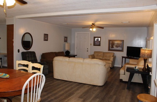 Port Mansfield House | Breathtaking Sunrises & Great Fishing out your back door!