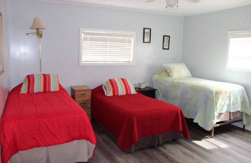 Port Mansfield House | Breathtaking Sunrises & Great Fishing out your back door!