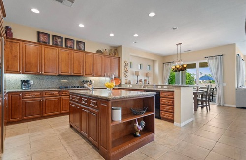 La Quinta House | Breathtaking Views! Private Pool/Spa, Courtyard Fireplace, Patio Bar/BBQ Legends Retreat-4BD#110804