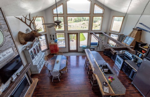 Charlo House | Breathtakingly charming 4-bedroom house with WiFi in Charlo.
