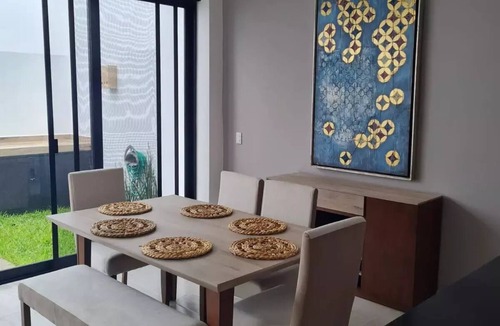 Alfredo V. Bonfil House | Bright 3 Bedroom Home w/Private Pool.