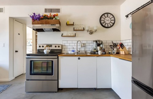 Rincon Heights House | Bright 4BR Getaway – Yard & Perfect Group Escape!