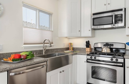 Santa Barbara House | Bright and Airy Coastal Condo Just a Half Block Away From East Beach!