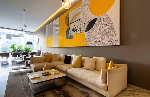 Financial District Apartment | Bright city retreat w/pool & gym