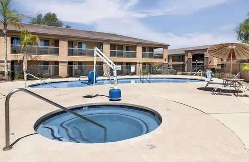 Tolleson Apartment | Bright & New | Blackout Blinds | Near I10