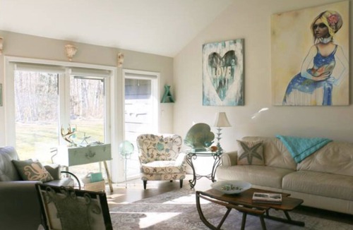 Brackendale House | Bright & Spacious Riverside House in Quiet Squamish Neighbourhood W/Hot Tub