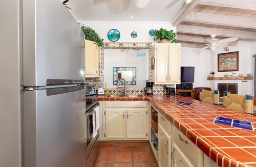 Las Conchas House | Buenos Tiempos – Beachfront, Sleeps 6, Rocky Point